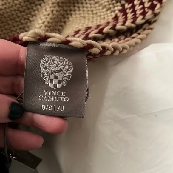 NWT Vince Camuto Scarf 🧣 - Picture 4 of 5